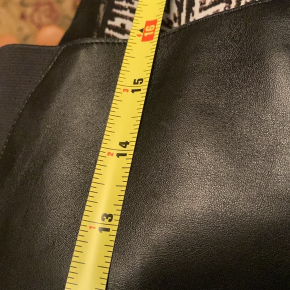 Hunt Club Black Leather Mid Calf Casual Boots Almond Toes Low Heels. Size 9M - Picture 14 of 14